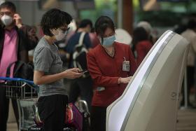 SIA, SilkAir and Scoot passengers to wear masks throughout the flight