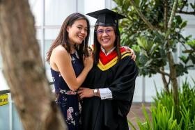Role reversal as daughter goes to mum’s graduation ceremony