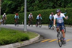 Panel reviewing whether cyclists should ride only in single file