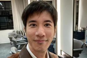 Wang Leehom has apologised for &quot;not managing my marriage properly&quot;.