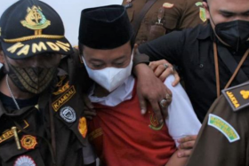 Prosecutors are seeking to charge Herry Wirawan with the death penalty.
