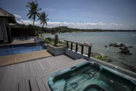 The Oceanview Infinity Pool Villa at the Banyan Tree Bintan resort, where the writer Venessa Lee spent the night. 