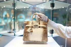 Luxury shoppers in China returned to stores after Covid-19 restrictions eased to snap up its Birkin and Kelly handbags. 