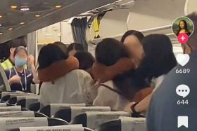 Catfight on Scoot flight: Passengers get into scuffle while disembarking plane
