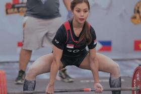 Singapore powerlifter Farhanna Farid set a new deadlift world record for the women's Under-52kg Open category with her effort of 201kg.