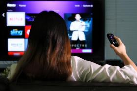 On average, online TV streaming viewers here spent 2.3 hours a day last year watching shows, a report found.