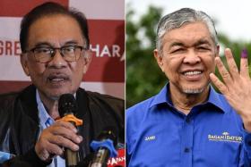 The meeting between Mr Anwar Ibrahim (left) and Mr Zahid Hamidi comes after Saturday’s vote threw up the first ever hung Parliament.