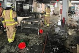 The fire involved a power-assisted bicycle parked near a market stall, and was extinguished by firefighters from the Central Fire Station.