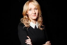 The Twitter account that threatened Ms Rowling also posted messages praising Mr Rushdie&#039;s attacker.
