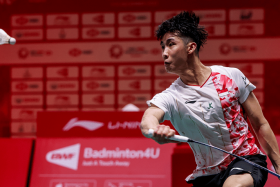 Loh Kean Yew squandered two match points to lose 16-21, 22-20, 21-10 to Indonesia’s Jonatan Christie in the match on Dec 8, 2022.