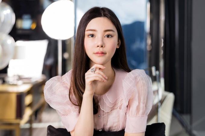 Fashion icon, influencer: Who is HK socialite Abby Choi?, Latest World News  - The New Paper