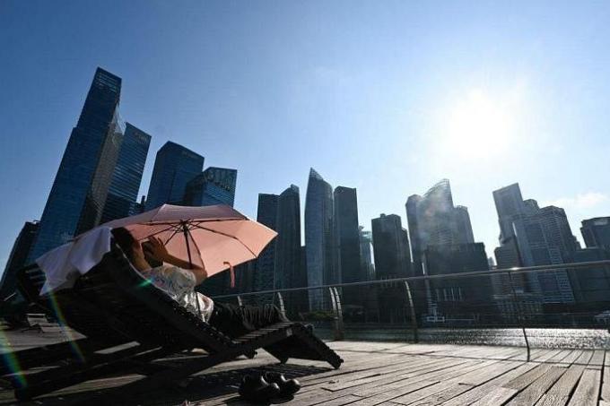 Prolonged, intense heat expected from June to Oct, raising risk of haze, fires in south Asean, Latest Singapore News